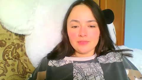 Snapshot of emily_morning_dew chatting on 5, 3, 2025 emily_morning_dew online show from 5, 3, 2025
