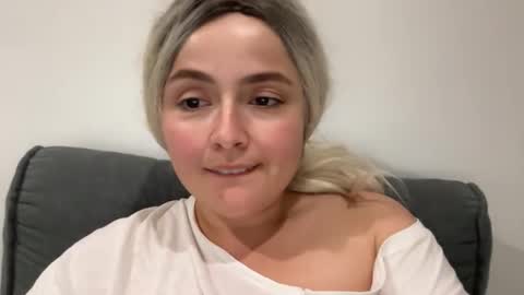 Snapshot of emily_morning_dew chatting on 24, 9, 2025 emily_morning_dew online show from 24, 9, 2025