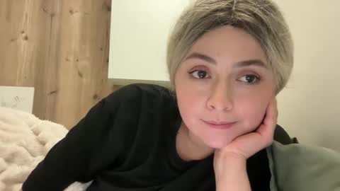 Snapshot of emily_morning_dew chatting on 13, 10, 2025 emily_morning_dew online show from 13, 10, 2025