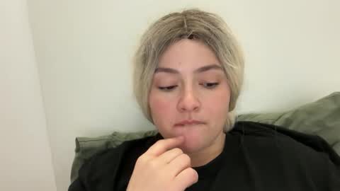 Snapshot of emily_morning_dew chatting on 15, 10, 2025 emily_morning_dew online show from 15, 10, 2025
