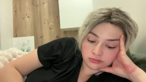Snapshot of emily_morning_dew chatting on 15, 10, 2025 emily_morning_dew online show from 15, 10, 2025