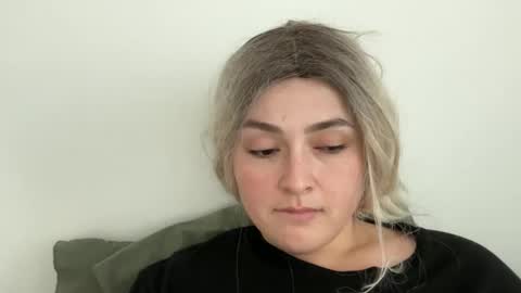 Snapshot of emily_morning_dew chatting on 18, 10, 2025 emily_morning_dew online show from 18, 10, 2025