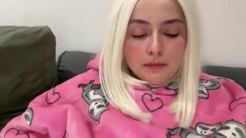 emily_morning_dew online show from 12, 11, 2025