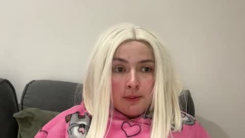 emily_morning_dew online show from 16, 11, 2025