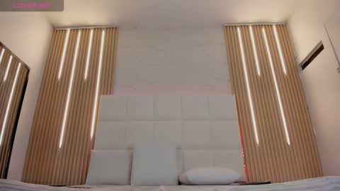 emily_nova_ online show from 20, 3, 2026