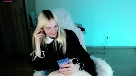 Lia online show from 9, 2, 2025