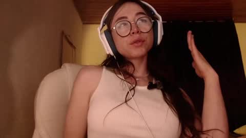 emily_pearl_ online show from 12, 12, 2024