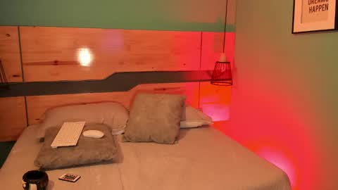 Emily  online show from 17, 9, 2025