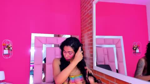 Snapshot of emily_sexy3 chatting on 24, 9, 2025 Emily online show from 24, 9, 2025