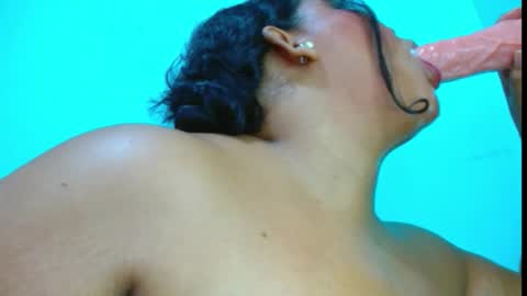 Snapshot of emily_sweet_23 chatting on 16, 11, 2025 Liss online show from 16, 11, 2025