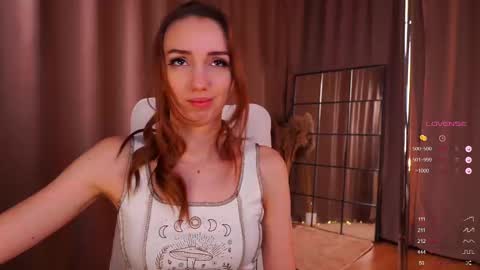 Snapshot of emily_w0w_ chatting on 19, 2, 2025 Lia online show from 19, 2, 2025