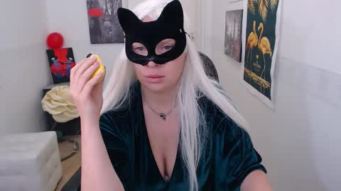 Emily online show from 13, 2, 2025