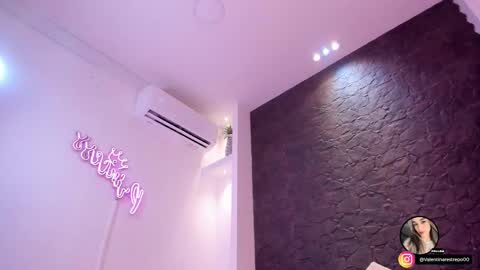 emilyallen_1 online show from 20, 11, 2025