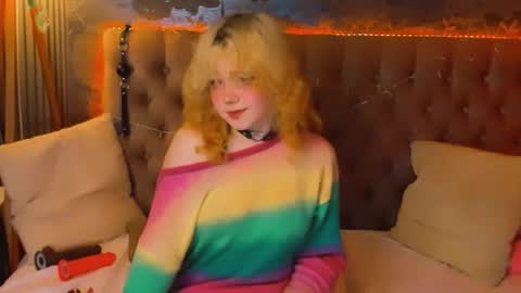 Snapshot of emilyangels chatting on 11, 5, 2026 Baby Emelli online show from 11, 5, 2026