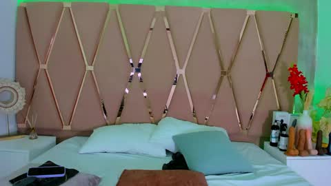 Emily online show from 17, 4, 2026