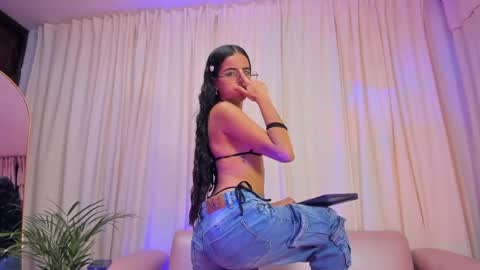 Sweet Emily online show from 28, 3, 2026