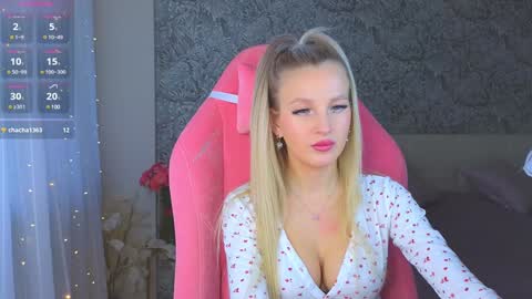 emilydancee online show from 18, 12, 2024