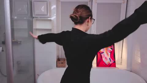 Emily online show from 5, 12, 2025