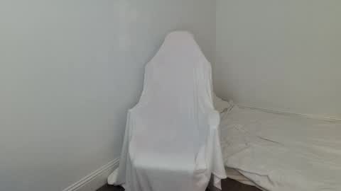 Snapshot of emilyfox5 chatting on 18, 12, 2025 emilyfox5 online show from 18, 12, 2025