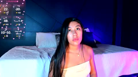 Snapshot of emilyh_ chatting on 10, 12, 2024 Emily online show from 10, 12, 2024
