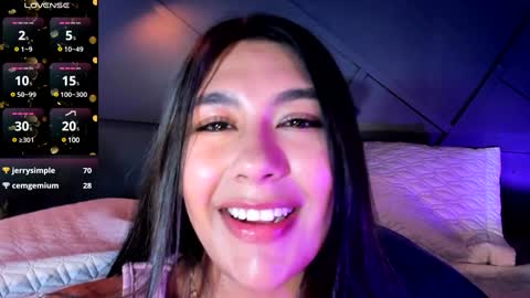 Snapshot of emilyh_ chatting on 17, 12, 2024 Emily online show from 17, 12, 2024