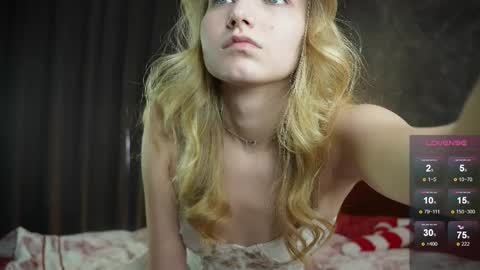 Snapshot of emilyhewell chatting on 18, 2, 2025 Emi online show from 18, 2, 2025