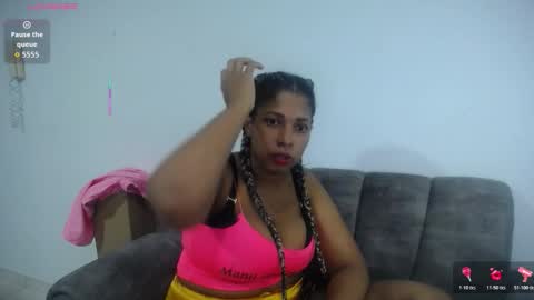 Snapshot of emilyhines__ chatting on 17, 11, 2025 Emilyhines online show from 17, 11, 2025