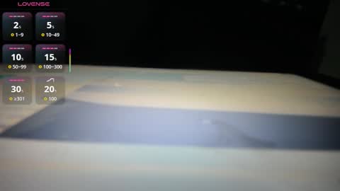 Snapshot of emilyhines__ chatting on 29, 11, 2025 Emilyhines online show from 29, 11, 2025