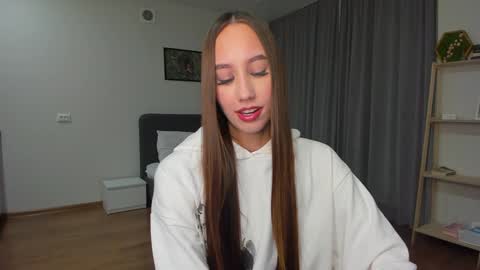 Snapshot of emilyhoston chatting on 3, 12, 2024 Alina online show from 3, 12, 2024