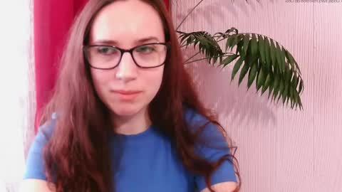 Snapshot of emilyhotflirt chatting on 7, 5, 2026 Emily online show from 7, 5, 2026