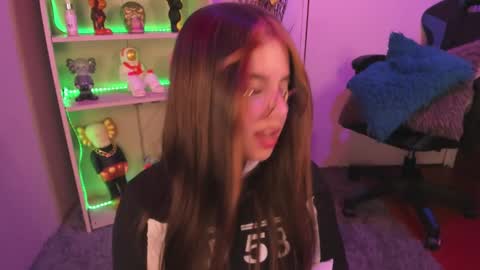 VALEEEN online show from 4, 1, 2025