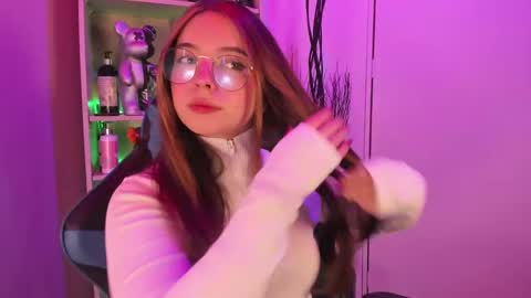 VALEEEN online show from 1, 2, 2025