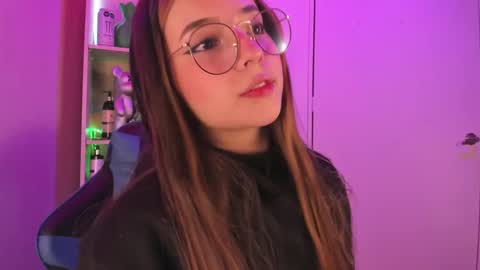 VALEEEN online show from 2, 2, 2025