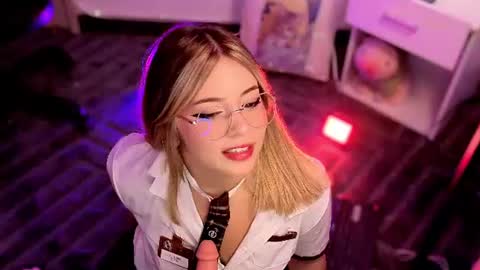 VALEEEN online show from 8, 7, 2026