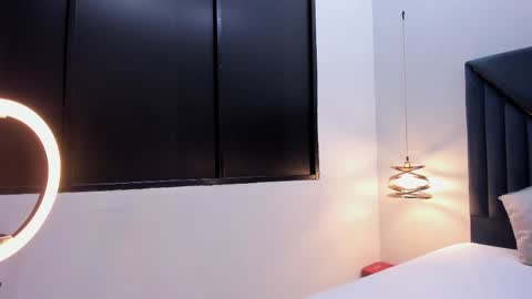 emilykartters online show from 25, 2, 2026