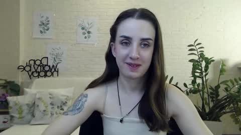 Snapshot of emilylayer chatting on 6, 1, 2025 Emyli online show from 6, 1, 2025