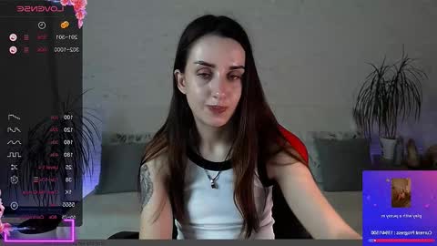 Snapshot of emilylayer chatting on 26, 11, 2025 Emyli online show from 26, 11, 2025