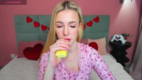 emilymagnificent online show from 22, 2, 2026