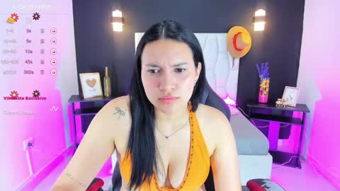 emilymorgan__ online show from 21, 4, 2026