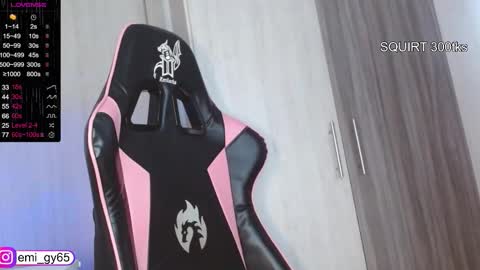 Snapshot of emilyn_grey chatting on 26, 11, 2025 Emilyn online show from 26, 11, 2025