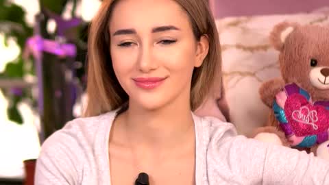 Snapshot of emilyraymont chatting on 15, 9, 2025 Emily online show from 15, 9, 2025