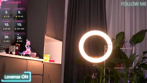 Snapshot of emilyraymont chatting on 27, 11, 2025 Emily online show from 27, 11, 2025