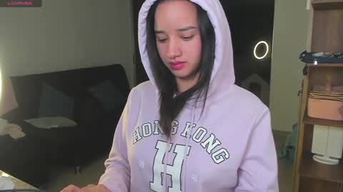 Snapshot of emilyrousex chatting on 2, 1, 2025 emilyrousex online show from 2, 1, 2025