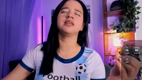 Snapshot of emilyrousex chatting on 12, 9, 2025 emilyrousex online show from 12, 9, 2025