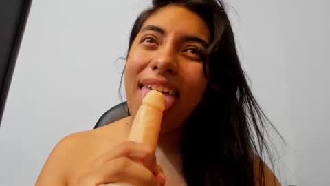 Snapshot of emilysex_118 chatting on 16, 7, 2026 Emily online show from 16, 7, 2026