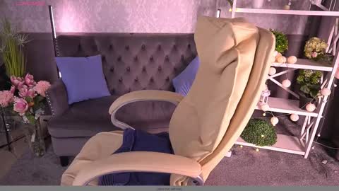  MY NAME IS Emily WELCOME EVERYONE I WILL BE HAPPY TO GIVE YOU WHAT YOU HAVE DREAMED OF FOR SO LONG online show from 1, 3, 2025