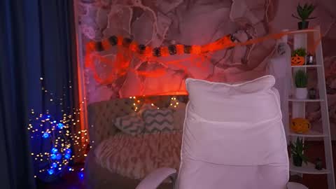  MY NAME IS Emily WELCOME EVERYONE I WILL BE HAPPY TO GIVE YOU WHAT YOU HAVE DREAMED OF FOR SO LONG online show from 29, 10, 2025