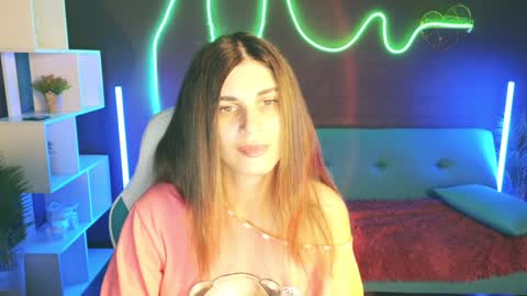 Snapshot of emilytucker chatting on 2, 12, 2024 Emily online show from 2, 12, 2024