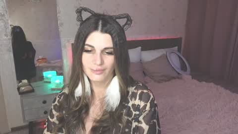 Snapshot of emilytucker chatting on 15, 12, 2024 Emily online show from 15, 12, 2024