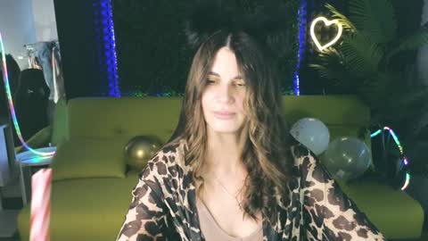 Snapshot of emilytucker chatting on 17, 1, 2025 Emily online show from 17, 1, 2025